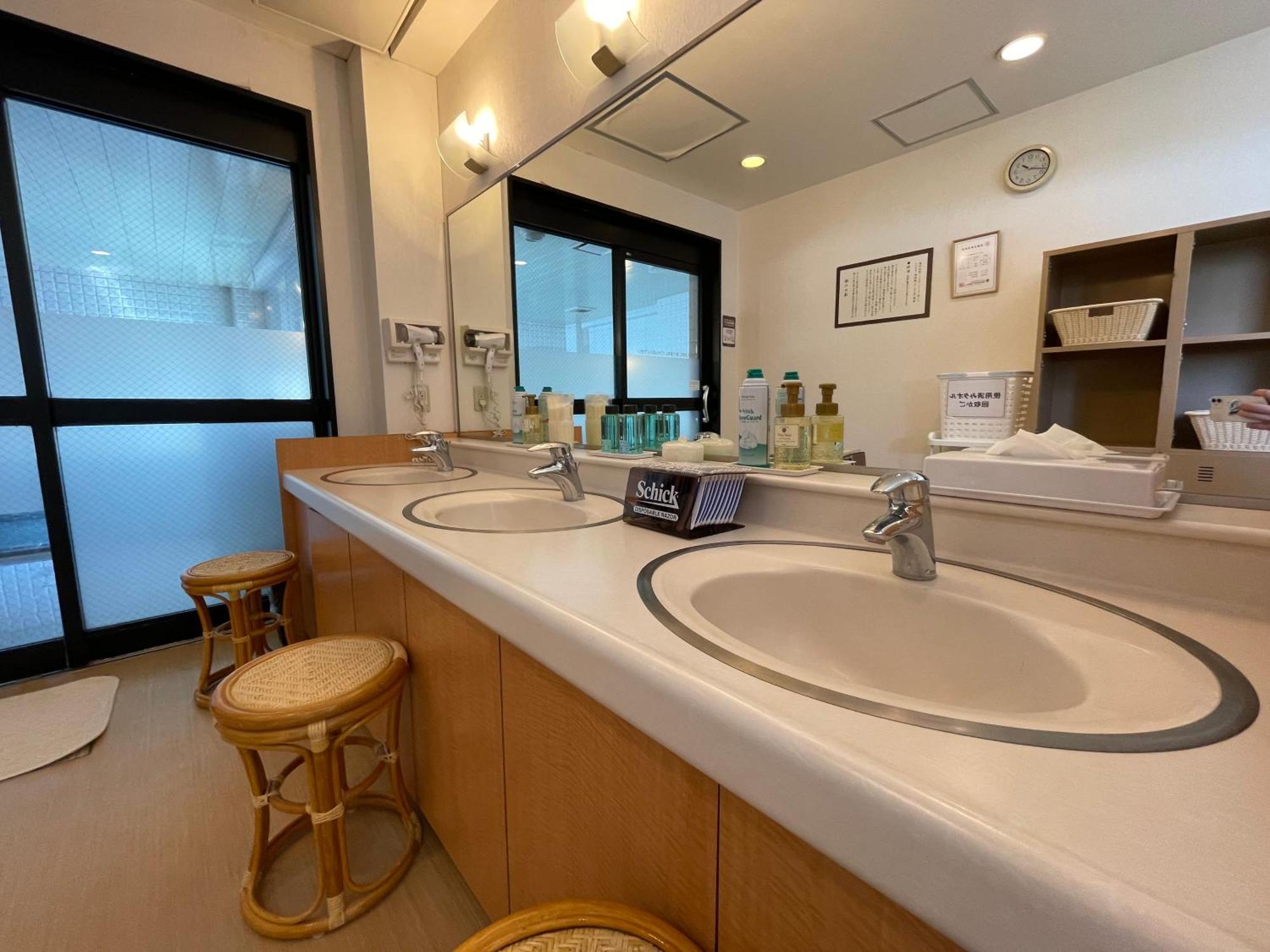 Hotel Route-Inn Fukaya Ekimae מראה חיצוני תמונה