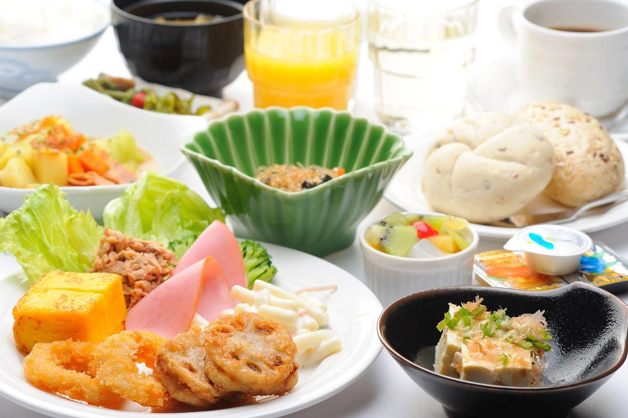 Hotel Route-Inn Fukaya Ekimae מראה חיצוני תמונה