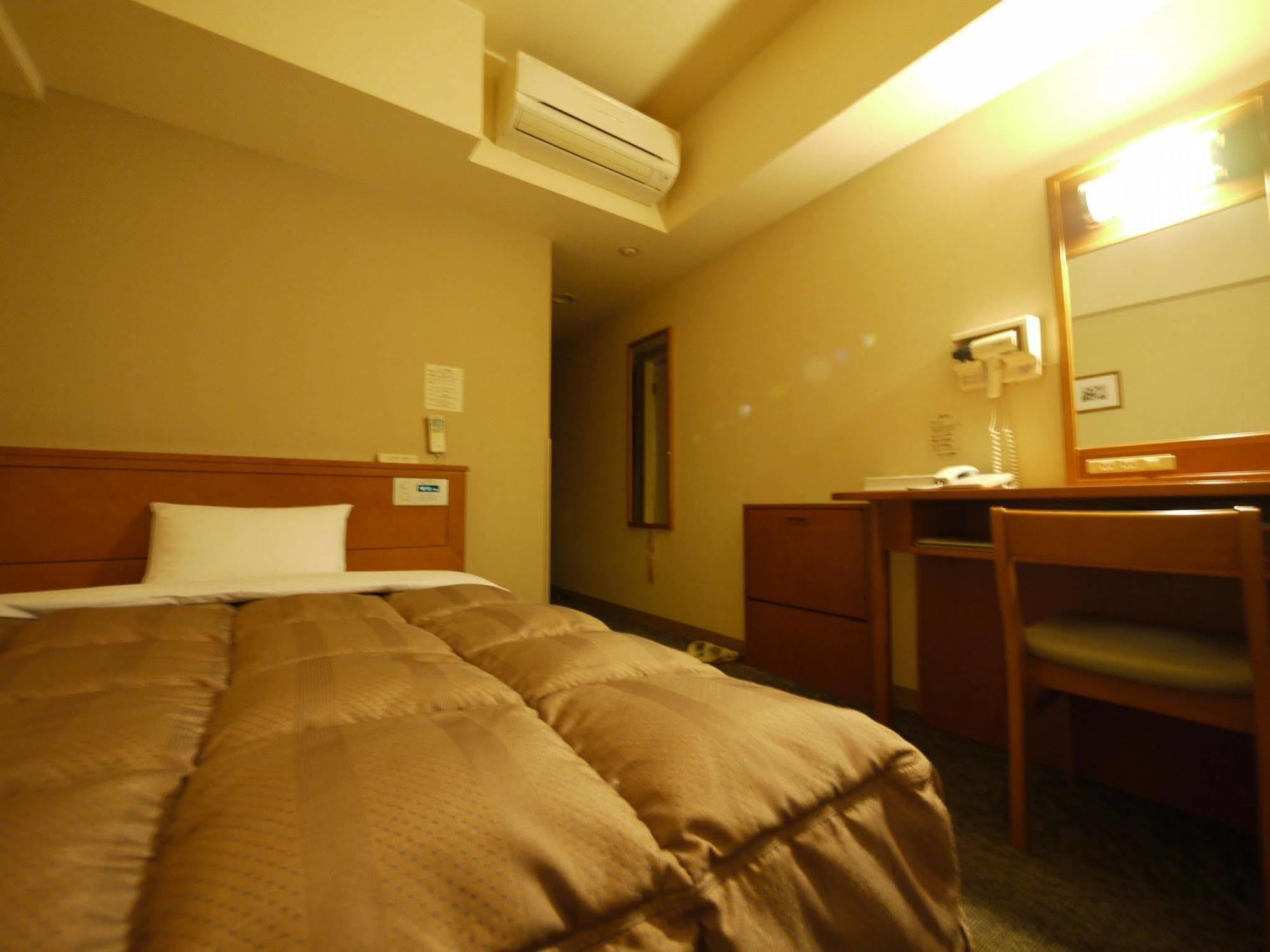 Hotel Route-Inn Fukaya Ekimae מראה חיצוני תמונה