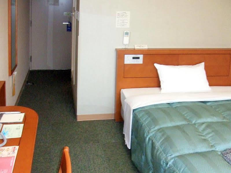Hotel Route-Inn Fukaya Ekimae מראה חיצוני תמונה